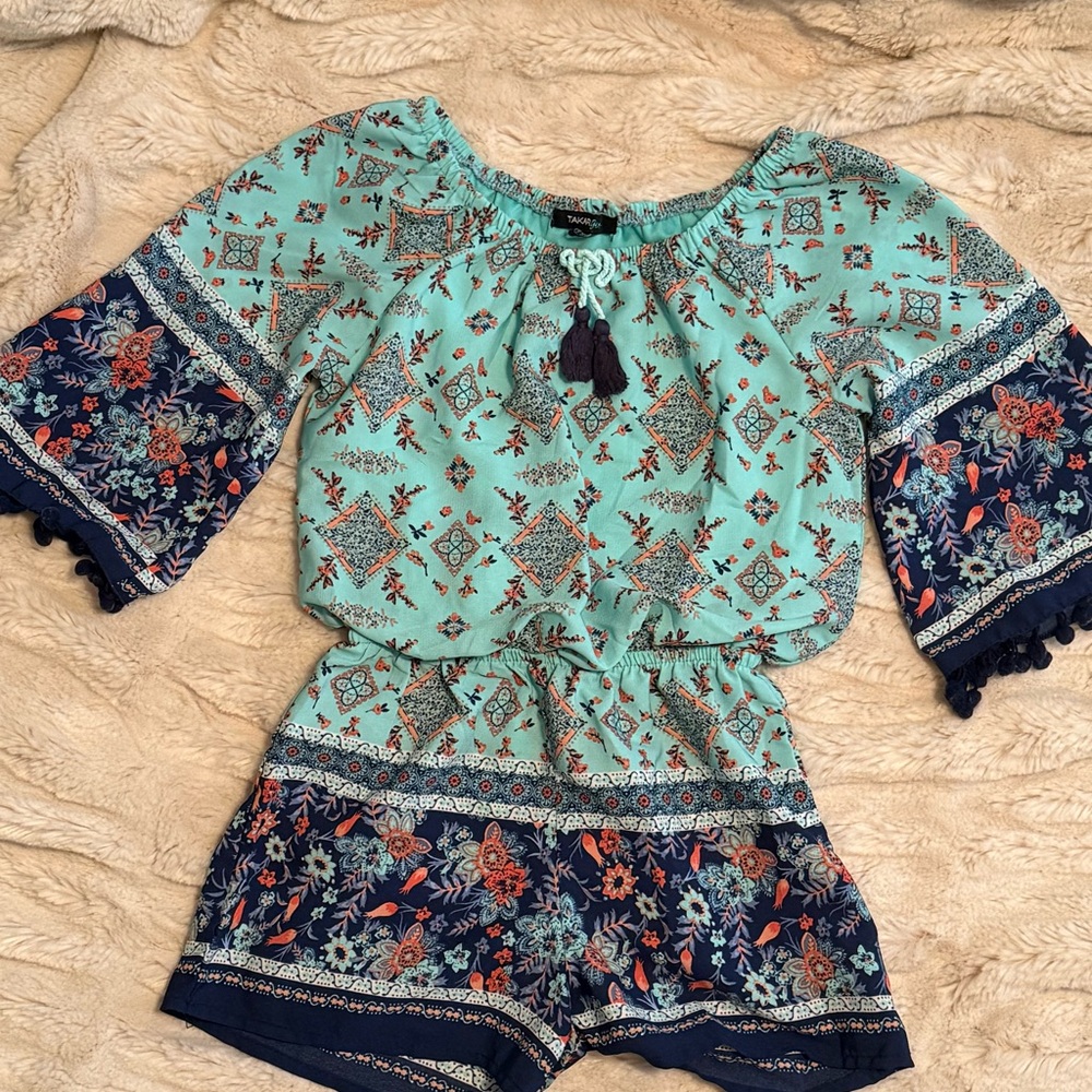 Floral Patterned Romper - Picture 3 of 4